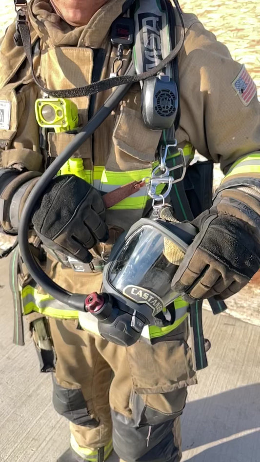 SCBA QUICK RELEASE WITH LEATHER TAG
