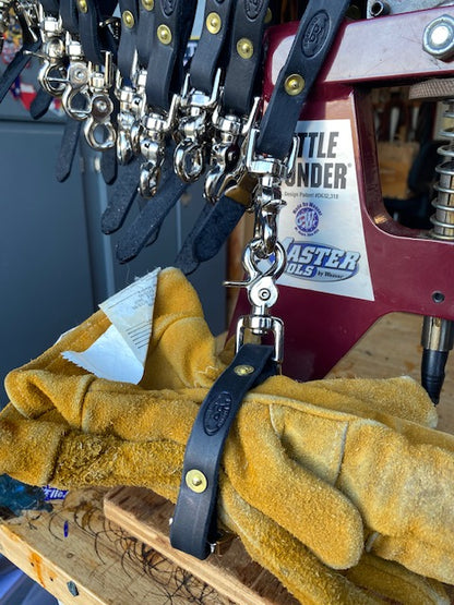 GLOVE HOLDER
