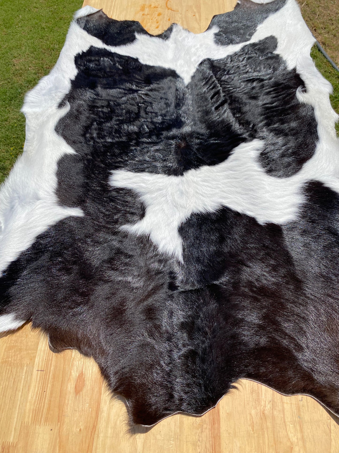 BLACK AND WHITE CALF HAIR COWHIDE